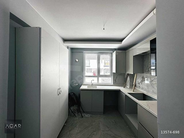 ACAREMLAK*3+1 GİRİŞ KAT BİRUNİ YANI KİRALIK SIFIR DAİRE !