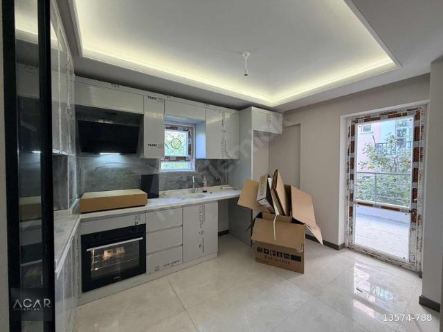 ACAREMLAK*ARAKAT 3+1 ACİL SATILIK BİRUNİ OKUL YANI KAÇMAZ !