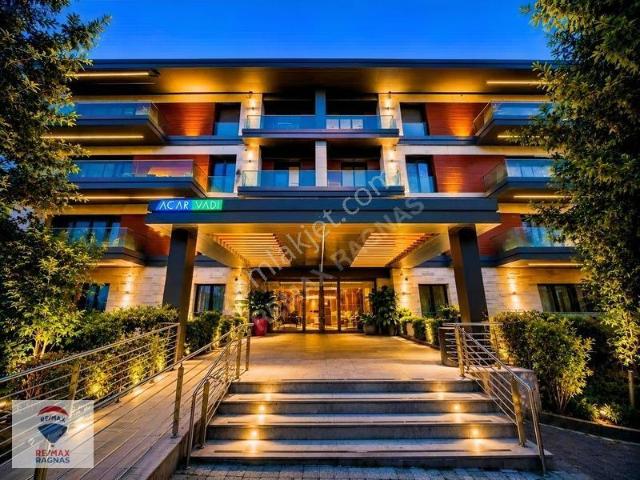 Acarkent Acarvadi Evlerinde Katta Villa Konsepti 4+1 300 M²