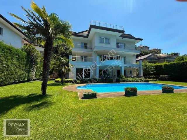 Acarkentte Orman Manzaralı, Eşyalı Modern B Tipi Kiralık Villa
