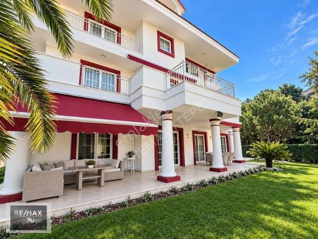 Acarkentte Eşine Az Rastlanır Bahçede Ayrıcalıklı Kiralık Villa