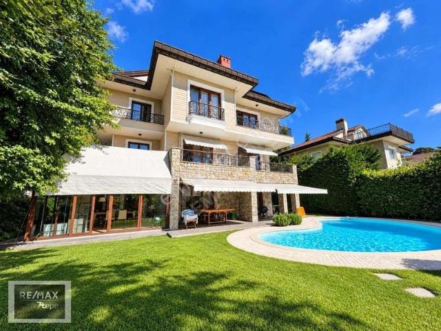 Acarkent'te Konaklar Manzaralı Kompakt Kiralık C Tipi Villa