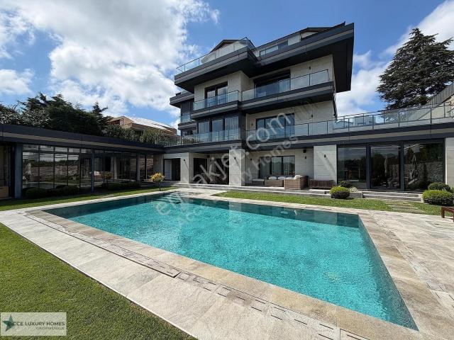 Acarkent'te Lux Dekorasyonlu Kiralık Prestijli Villa