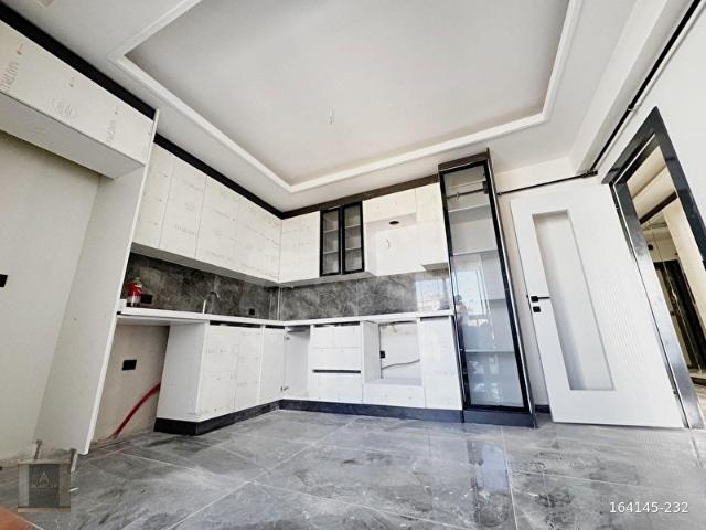 ACARLAR'DAN CAM BALKONLU TERAS BALKON ARA KATTA SIFIR 3+1 LÜKS