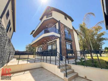 Acc Homes'tan 5+1 Jakuzi sauna havuz Emsalsiz Satılık Villa