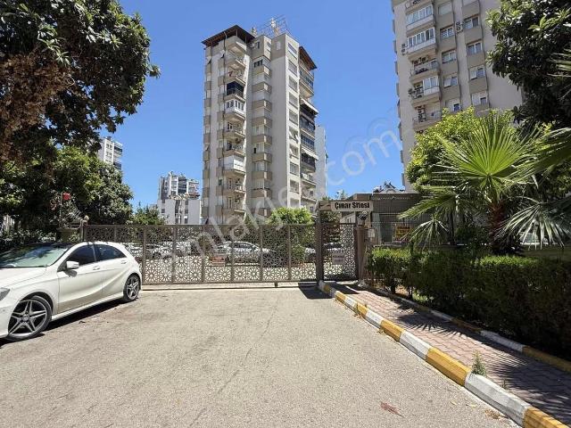 Acc Homes'tan Meydankavağı'nda Havuzlu Site İçi Kiralık 4+1