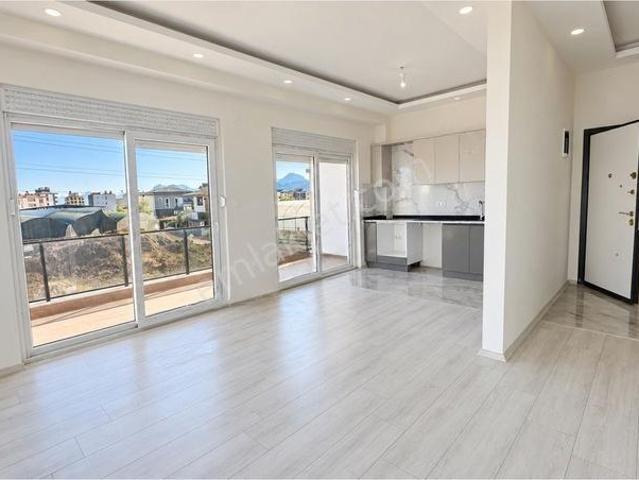 Acc Homes'tan Yeniköyde Sitede Arakatta Sıfır Kiralık 1+1