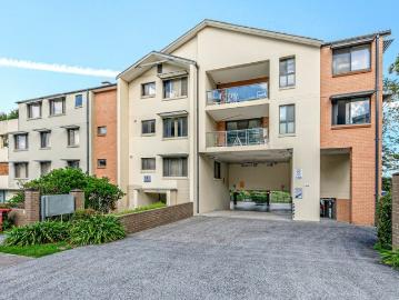 Access to Top Rated Schools and Local Amenities