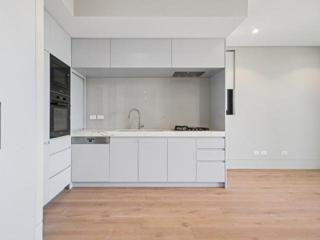 ACCESSIBLE BRAND NEW EXCLUSIVE ONE BEDROOM APARTMENT