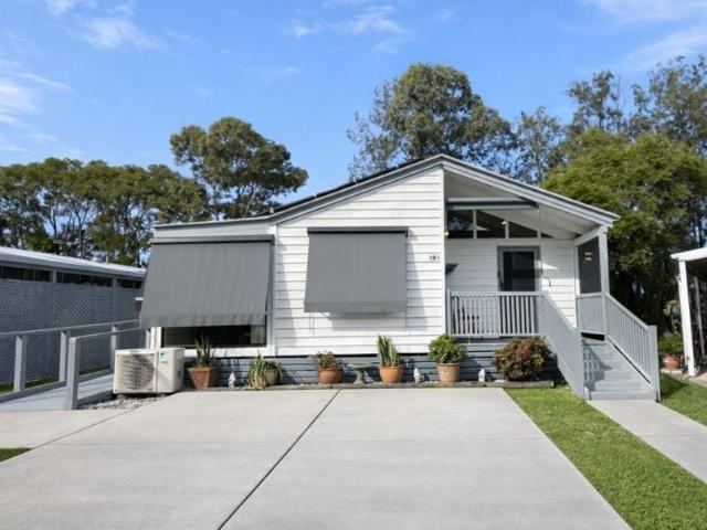 Accessible Living with Views!