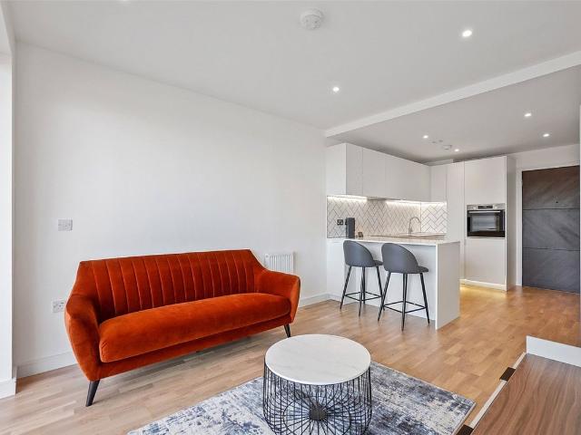 Accolade Avenue, Southall, Greater London UB1, Studio to rent, £1,400 pcm | PrimeLocation