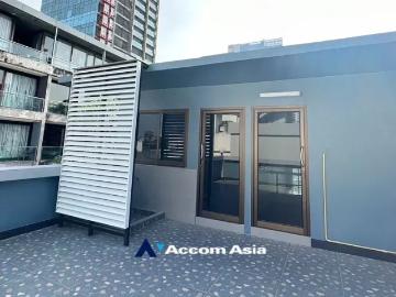 AccomA 4 BR House in Lumphini AA29957