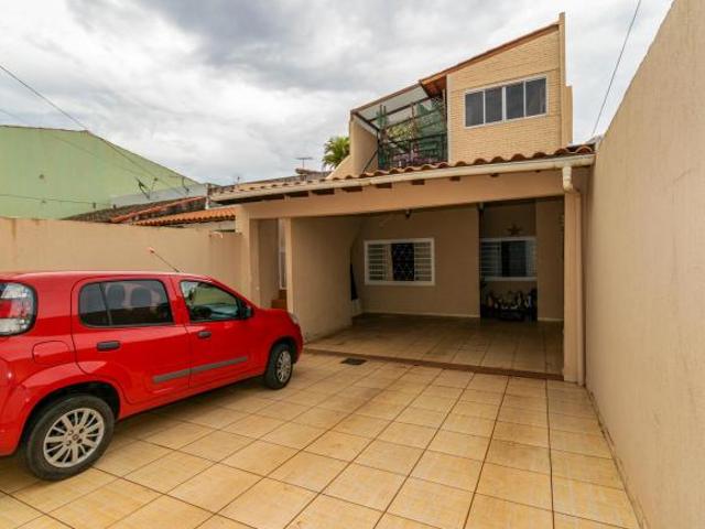 Aceita Financiamento Casa a venda no Cruzeiro com 5 quartos