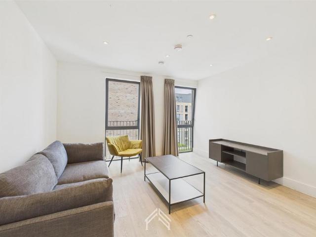 Acer Point, Watford WD18 1 bed apartment to rent £1,495 pcm £345 pw