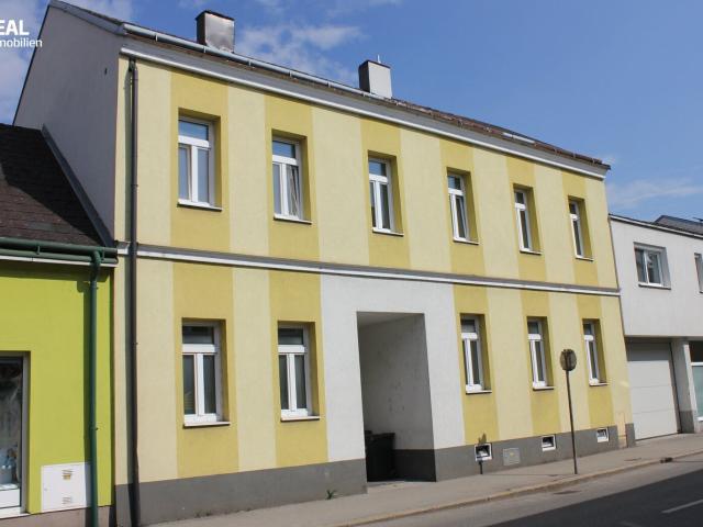 Achtung: Stark Reduzierter Preis! Haus mit 4 Wohnungen in Zentrumsnaher Lage von Amstetten