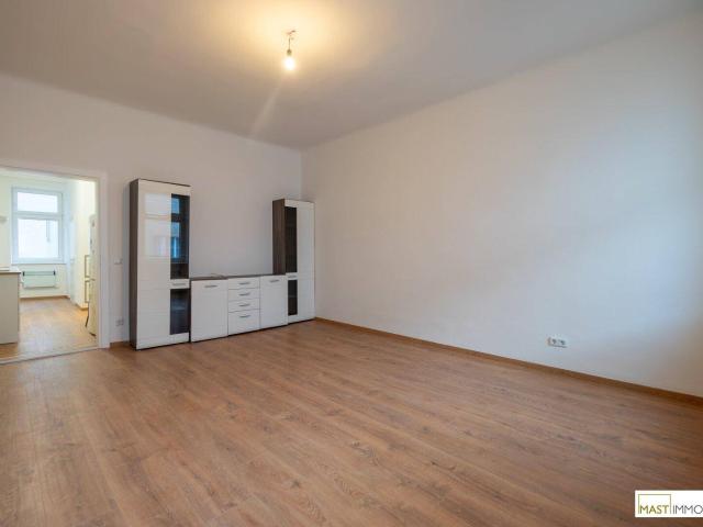 ACHTUNG Singles & Studenten Sanierte 2 Zimmer Wohnung inkl. Einbauküche