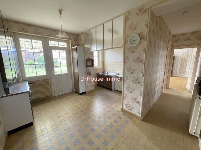 ACHAT VENTE MAISON DE 152,70 M² 4 CHAMBRES POSSIBILITE GARAGE DE 18 M² ACTUELEMENT UN ATELIER SUR UN TERRAIN DE 929 M² ARNAY LE DUC A 13 KM AUTUN A 21 KM