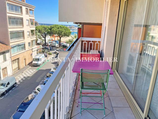 Achat appartement 3 pièces Ste Maxime avec garage et cave à 30 mètres de la plage Aperçu Mer