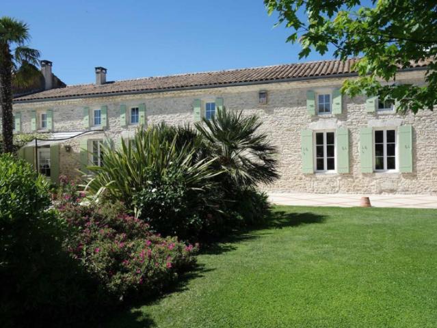 Achat maison 6 pièces 258 m2 33390 Blaye IMMOBILIERE DE L'ES