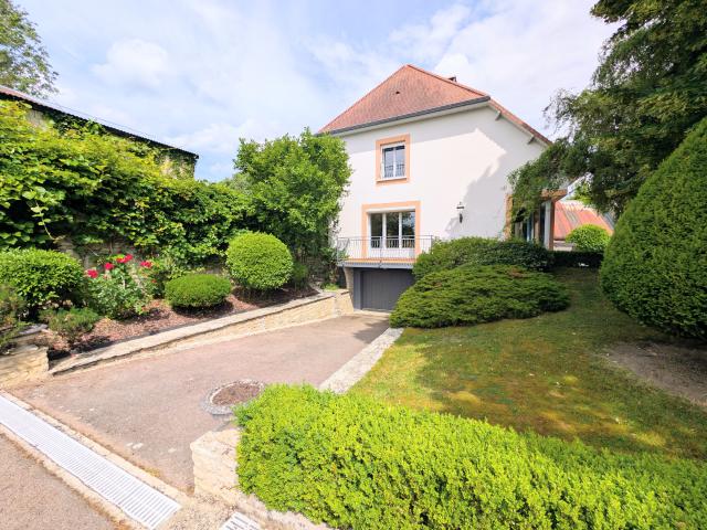 Achat Vendeuvre sur Barse 10140 Propriété d'architecte 230m2 et ses dépendances, 4 chambres, sous sol total, jardin 2046m2 piscine