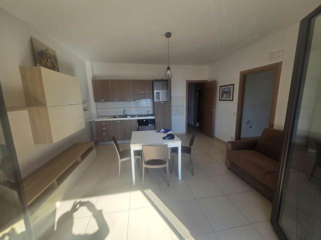 ACITREZZA RIALZATO CON VISTA CON GARAGE