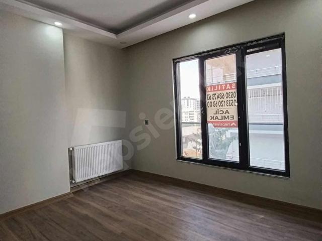 ACİL EMLAK FARKIYLA NARLIKUYU 2+1 UYGUN DAİRE