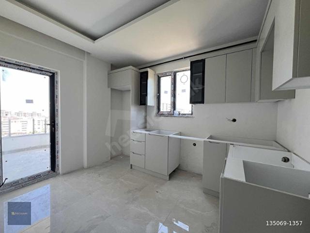 ACİL MEVLANA DENIZ MANZARALI SALON MUTFAK AYRI 2+1 SATILIK DAİRE