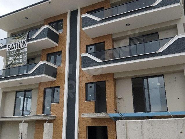 ACİL SATILIK! Hastaneye Yakın Sıfır Binada Satılık 2+1 Ara Kat
