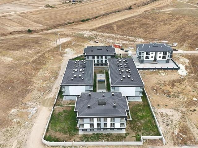 ACİL SATILIK KOMİSYONSUZ LÜX 1+1 HAVUZLU YATAY MİMARİ FIRSATI