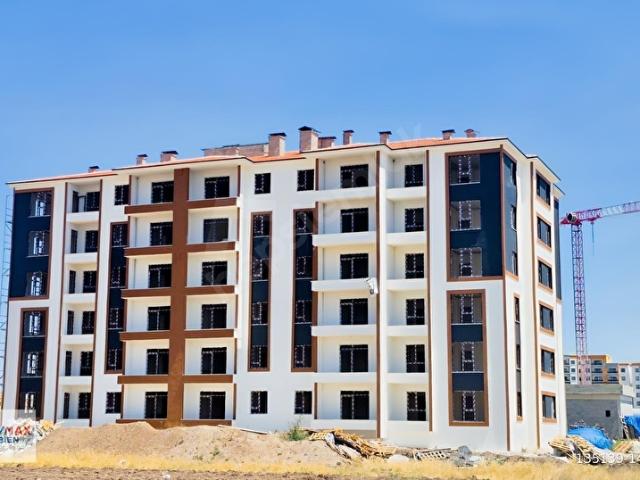 ACİL SATILIK UYGUN FİYAT 2+1 DAİRE ESENBOĞA merkez mah