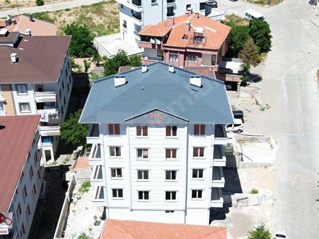 ACİL SATILIK! 15 TEMMUZ MAHALLESİ'NDE PARK KARŞISI 100 M 2+1 BAĞIMSIZ MUTFAKLI DAİRE