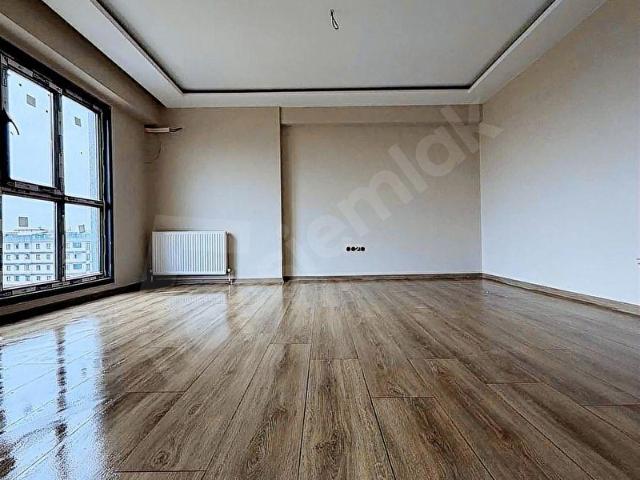 ACİLL! 4+1 35 M2 SALON GÜVENLİKLİ SİTE İÇİNDE ÜST DUBLEX