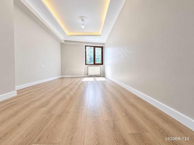 ACİLL ADLİYE METRO METROBÜSE 8DK VATAN CADDESi DİBİNDE 2+1 85m2