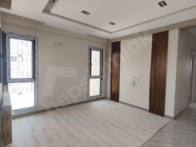 ACİLLL!2+1 BULVAR ÜZERİ HASARSIZ İSKANLI SIFIR DAİRE