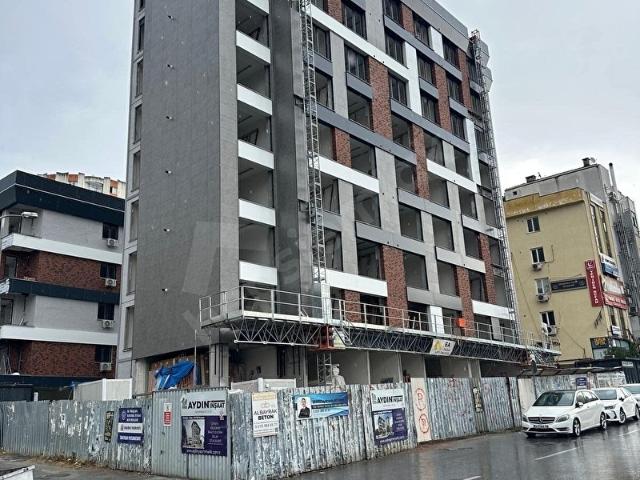 ACIBADEM ÜNİ KARŞISI METRO ÖNÜ CADDE ÜSTÜ KİRALIK 1+1 SIFIR