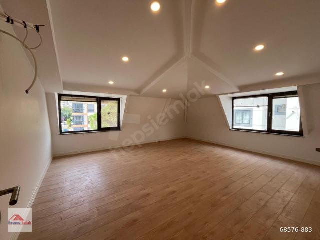 ACIBADEMDE MANZARALI NET 120 M2 SATILIK DAİRE
