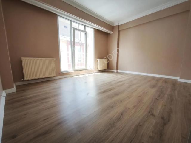 Acil Acil Hastaneye Yakın 1+1 66m2 Kredili 4.kat Satılık Daire
