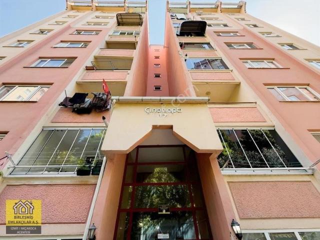 Acil! Akçakoca Üniversite Konutları 3+1 Kısmı Eşyalı Daire
