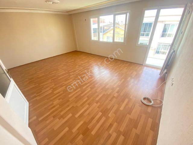 Acil Buca Şirinyer Merkez Yakını 2+1 95m2 Ayrı Mutfak Kiralık Daire