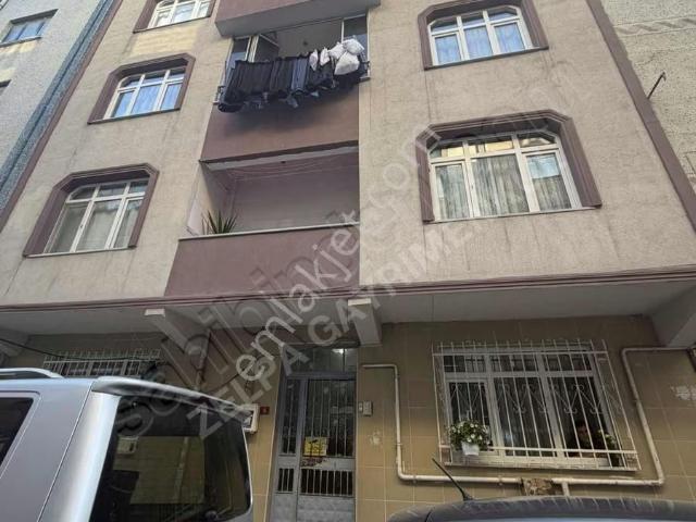 Acil! Cebecide Balkonlu Hisseli Tapulu 116 M² Satılık 2+1