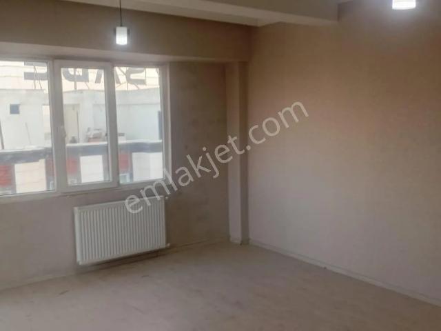 Acil Emlak Güvencesiyle Site İçinde 2+1 Kiralık