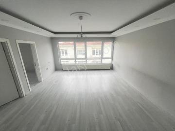 Acil Emlaktan Dutlukda Batman Sokakda Full Yapılı Kiralık