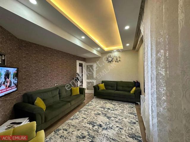 Acil Emlak'tan Lüx 3+1 Satılık Daire