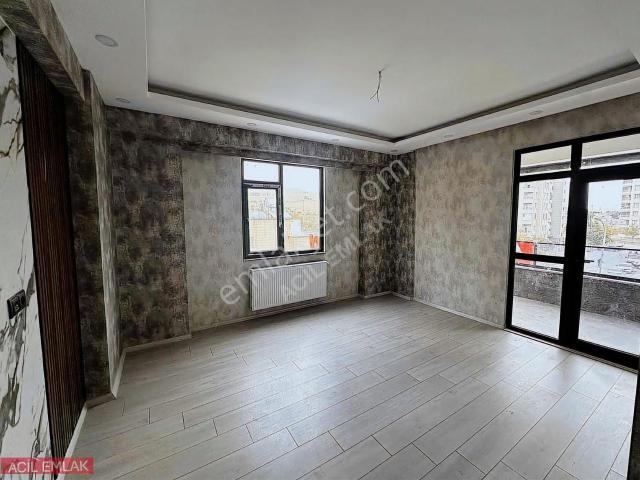 Acil Emlak'tan 4+1 Lüx Uygun Fiyatlı Yeni Satılık Daire Acil