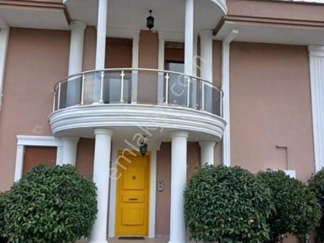 Acil Fiyat Düştü Büyükçekmece Deniz Vadi Konklrnda Satılık Villa