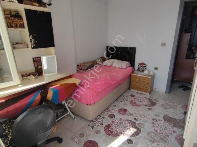 Acil Çıkışa Yürüme Mesafesi Mira Market Yanı 2+1 Güney Cepheli Kiralık Apart