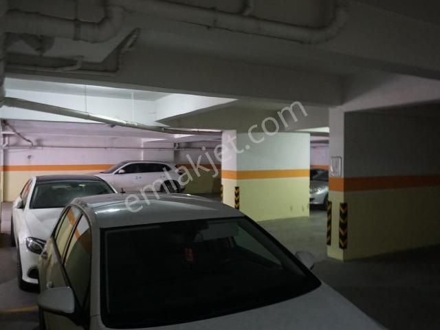 Acil Kapalı Otoparklı Genç Binada Boş 2+1 Satılık Daire