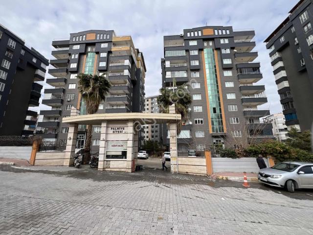 Acil Karaköprü Karşıyakada Satılık 4+1 Daire