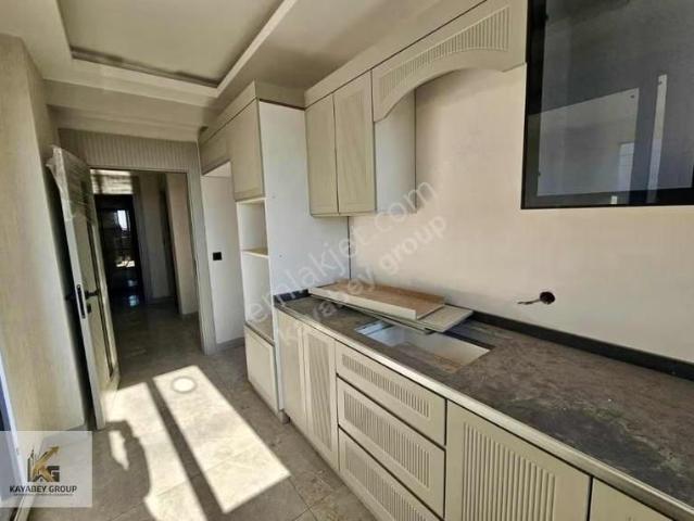 Acil Satılık 2+1 70 M2 Z+1 Kat Bağcılar