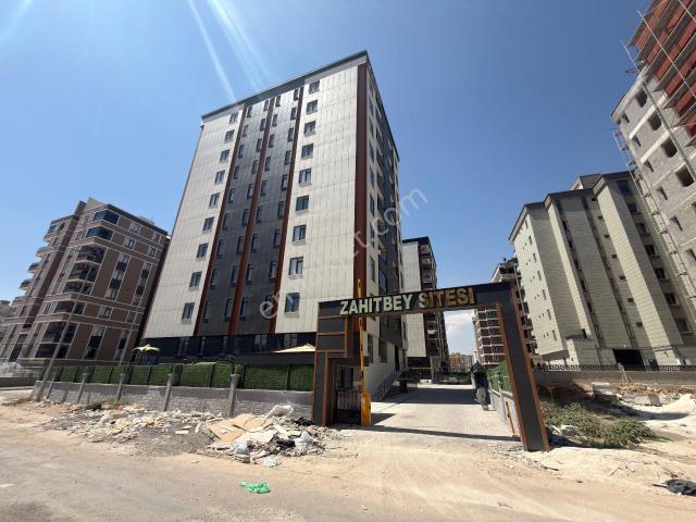 Acil Satılık 2+1 Arakat